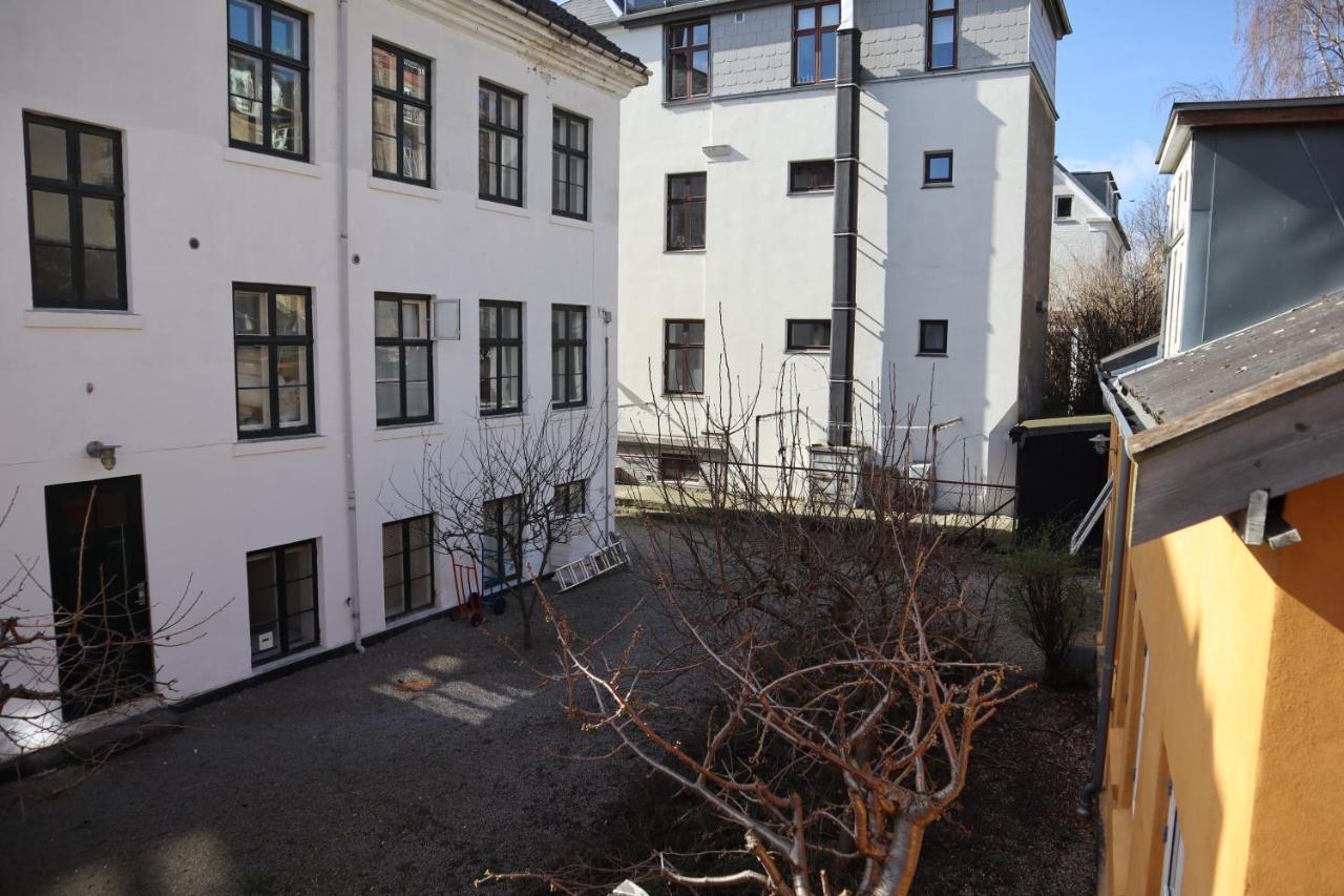Rooms In Quiet Yellow Courtyard Apartment Copenhagen Luaran gambar